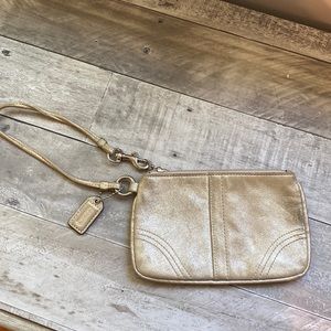 Coach Vintage Metallic Gold wristlet ✨